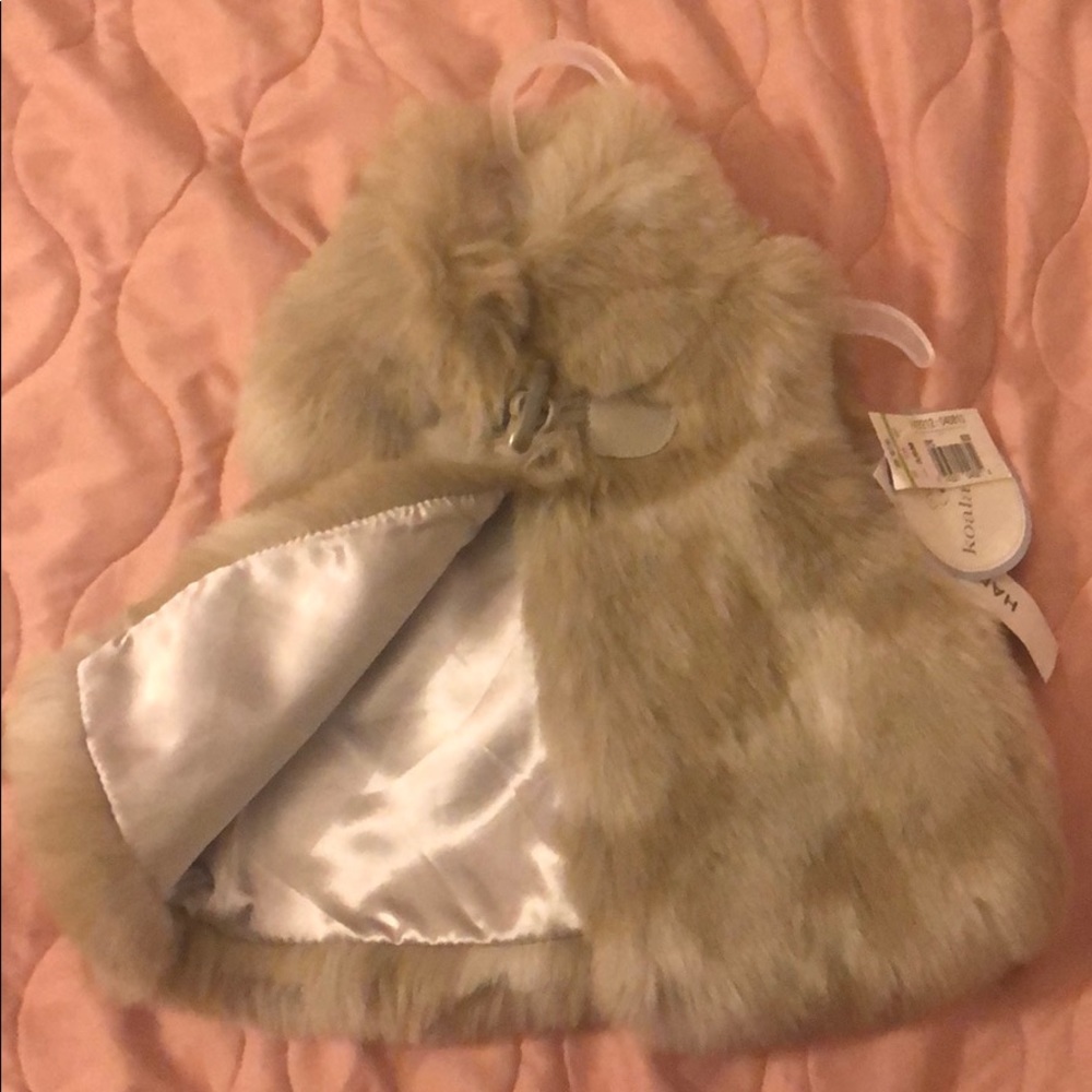 Fur vest